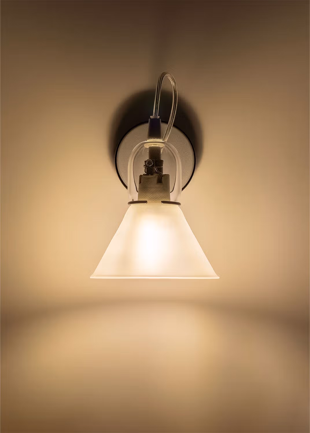 Ipy Parete - Satin Finish